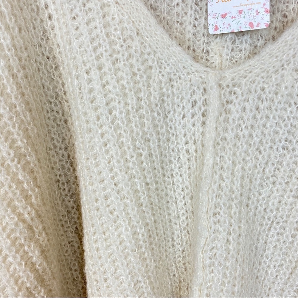 Free People Moonbeam Alpaca Blend V neck Sweater Size Large - Picture 7 of 11